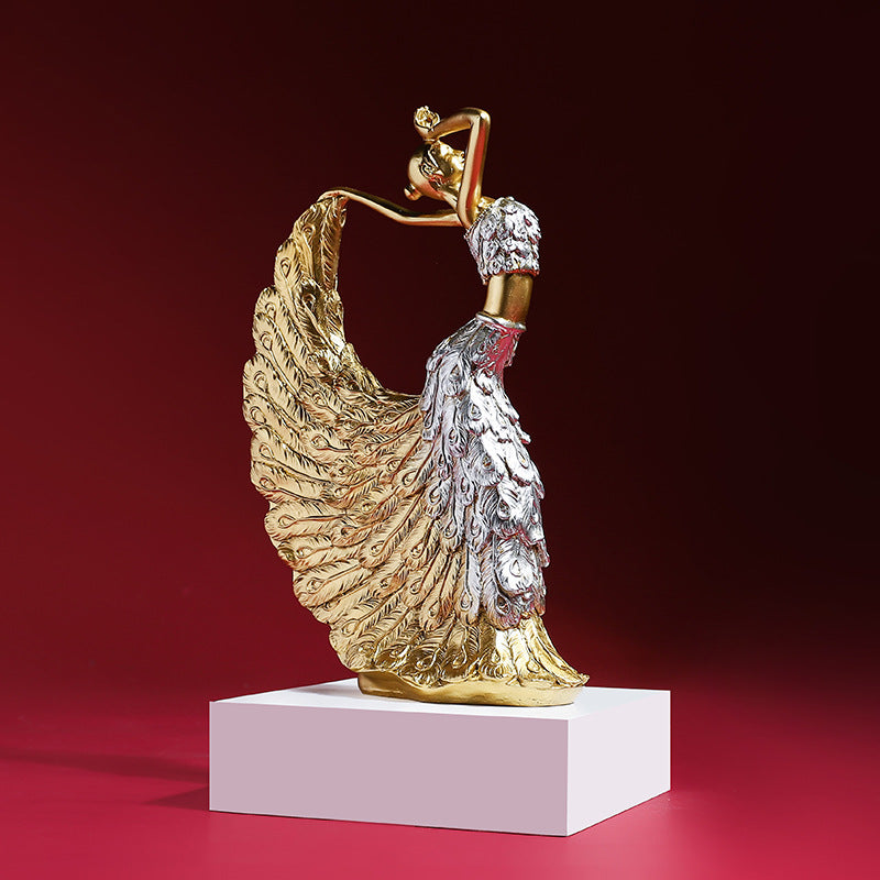 Peacock Dancer Girl Character Resin Decorative Ornaments